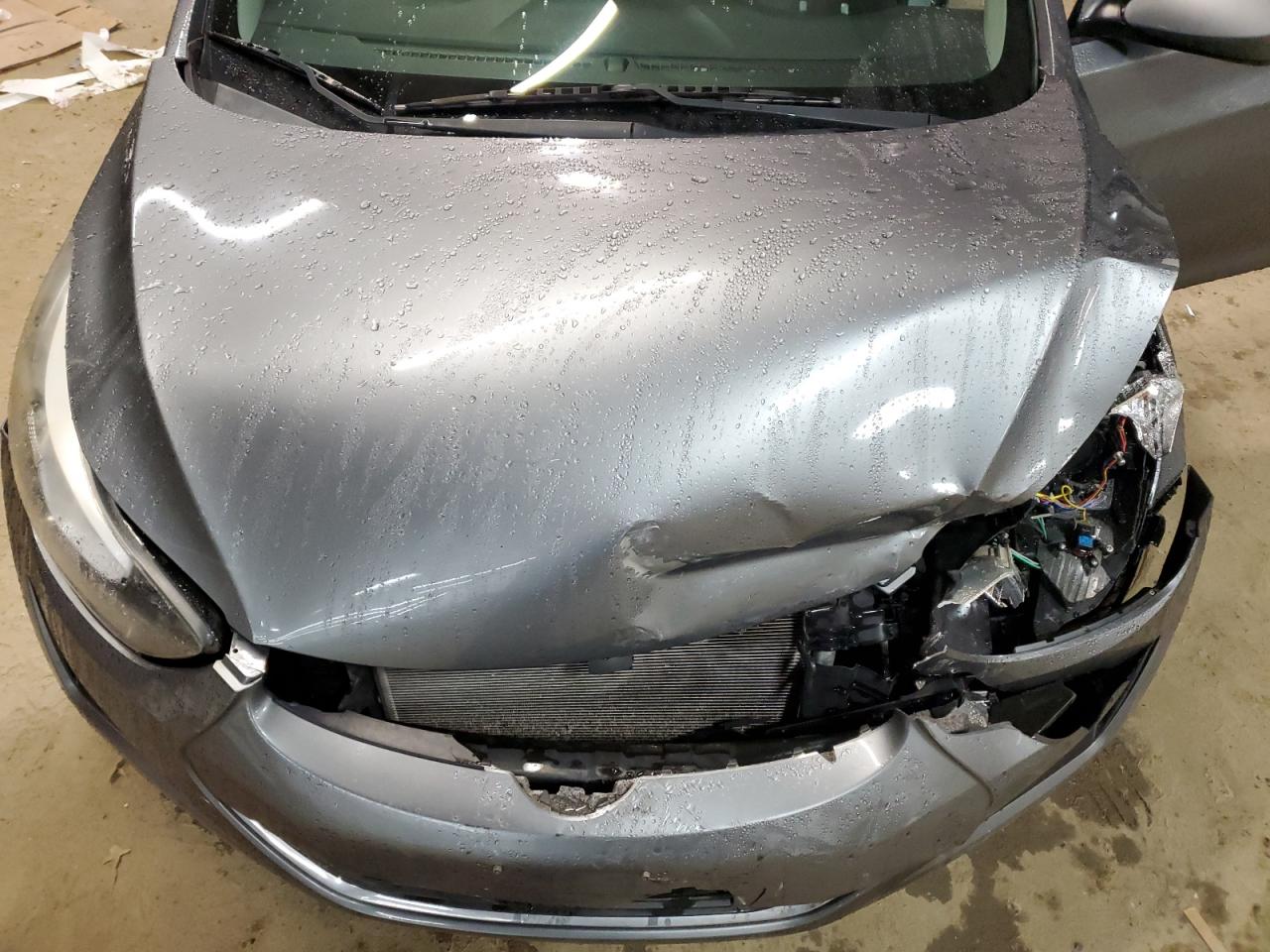 2016 Hyundai Elantra - Image 12