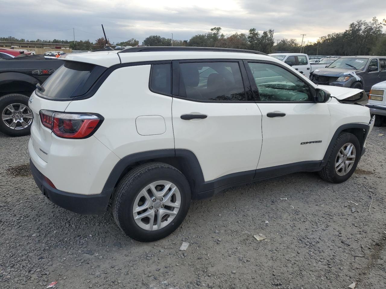 2018 Jeep Compass - Image 3