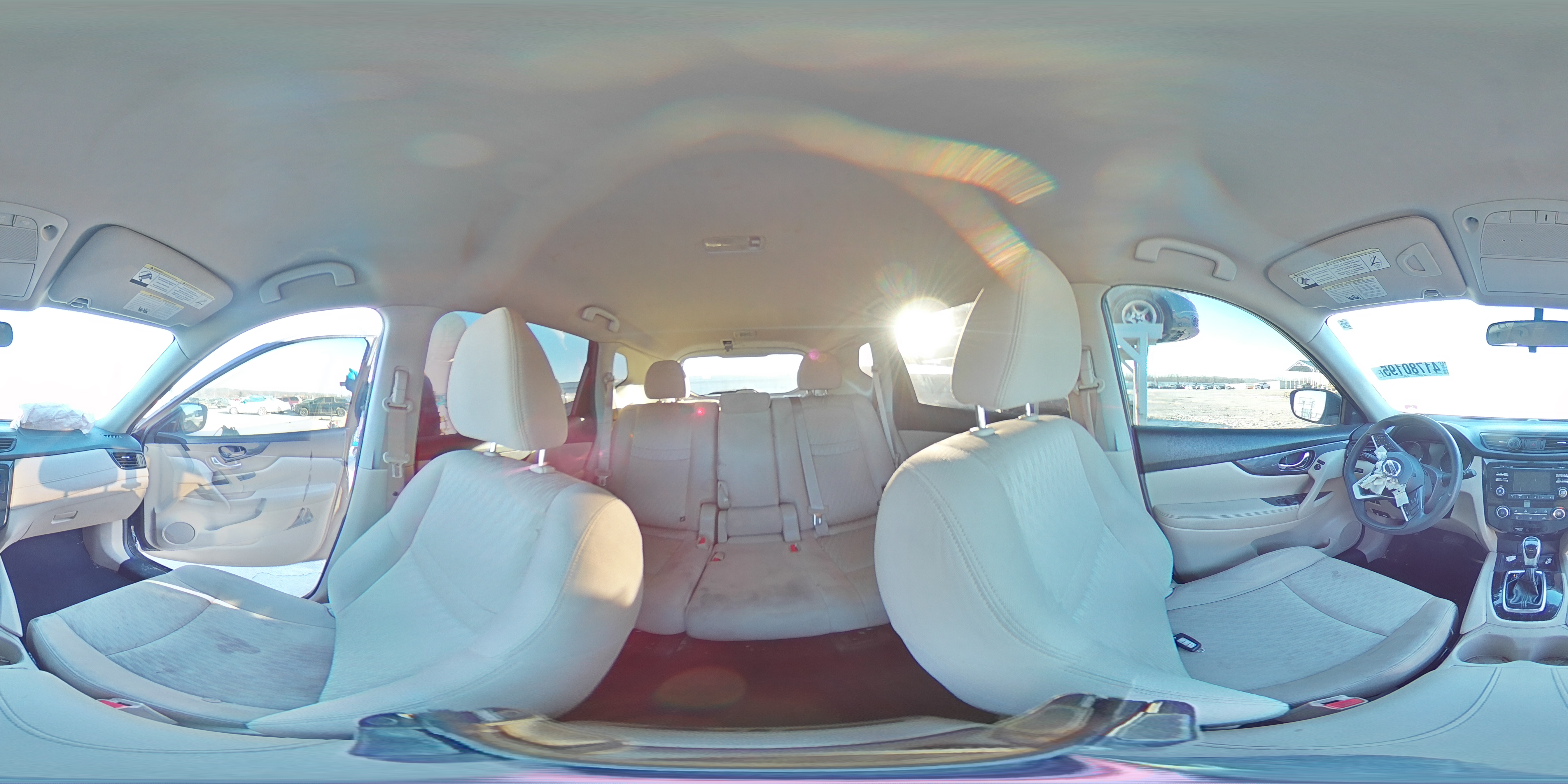 2017 Nissan Rogue - Image 14