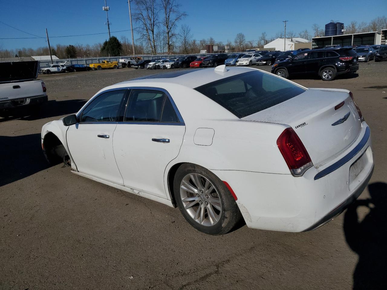 2017 Chrysler 300 - Image 2
