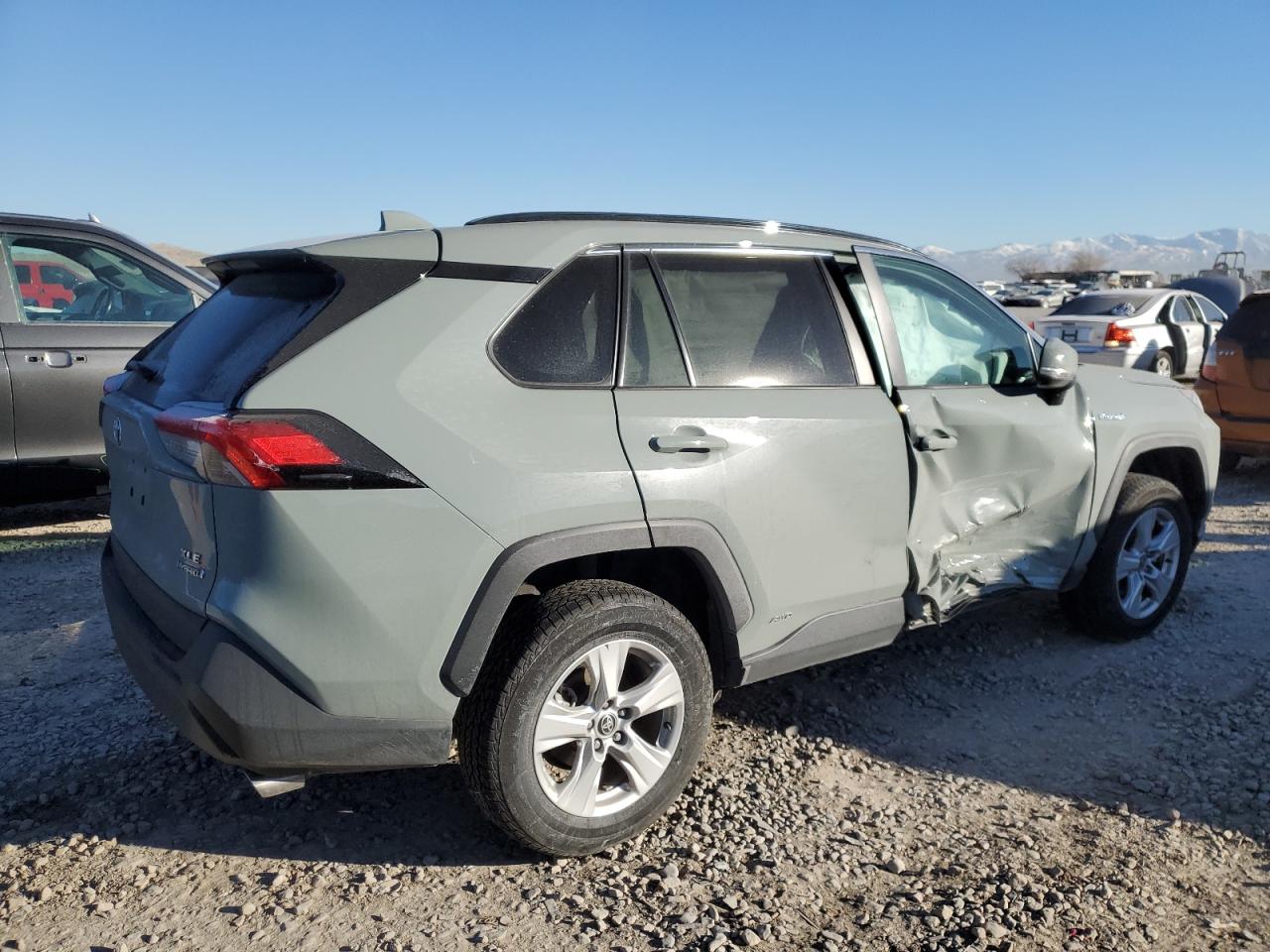 2021 Toyota RAV 4 - Image 3