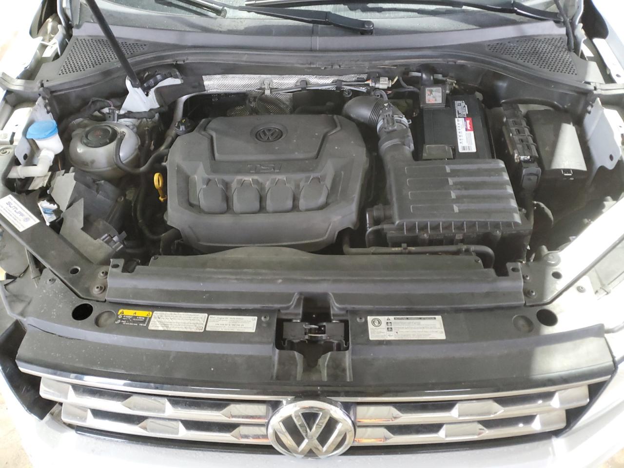 2018 Volkswagen Tiguan - Image 12