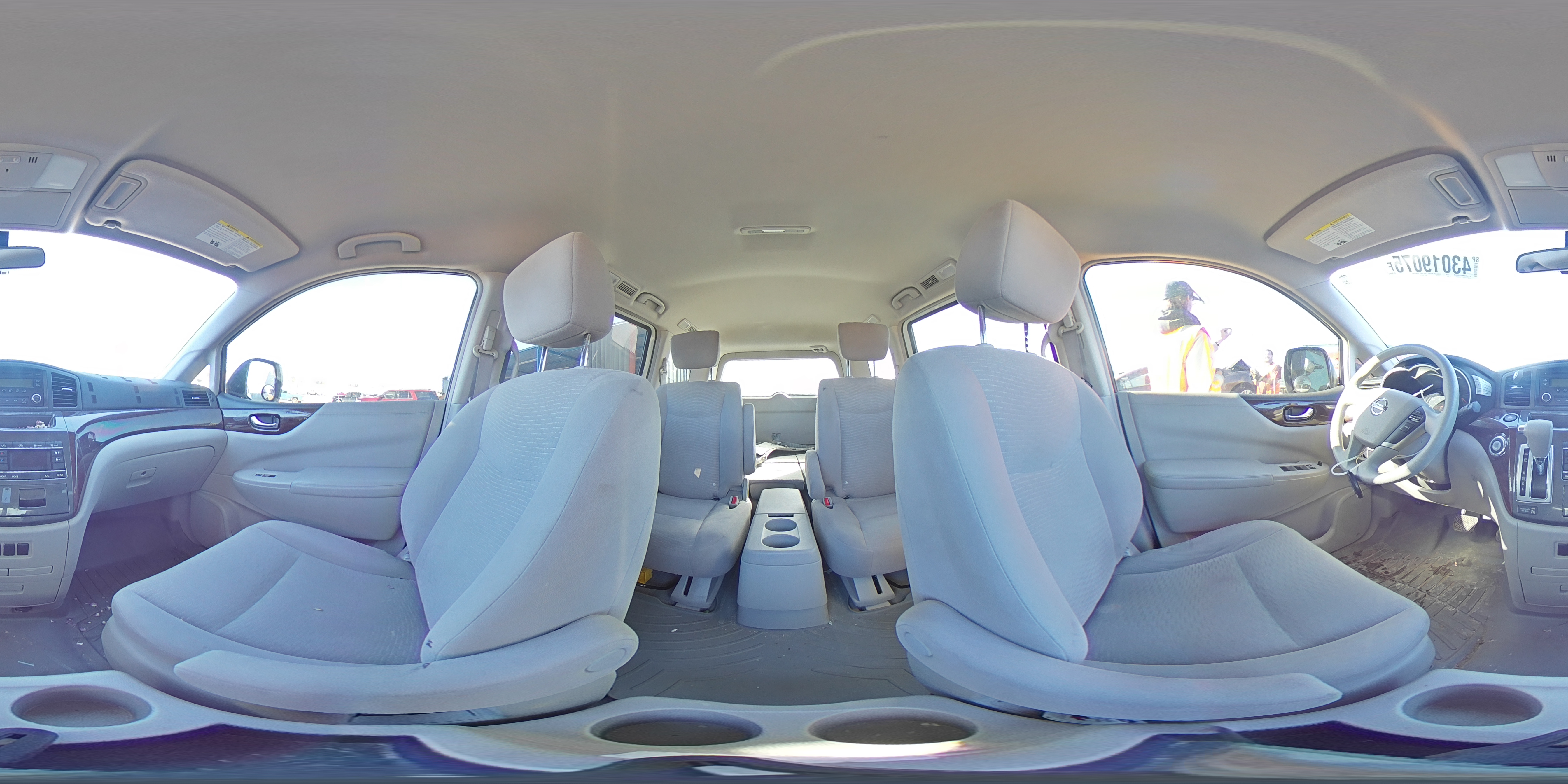 2013 Nissan Quest - Image 14