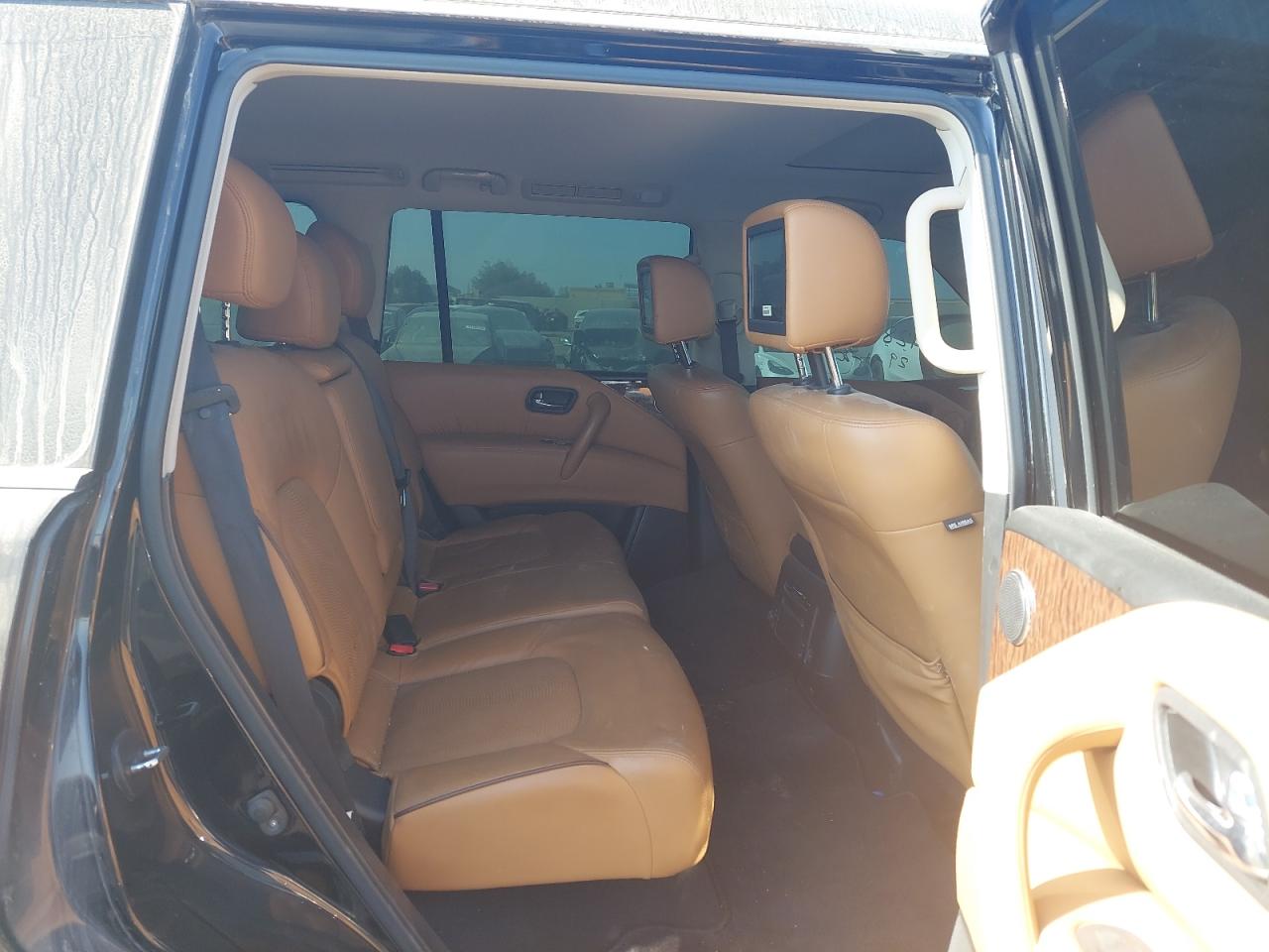 JN8AY2NY8J9351585 - 2018 Nissan Patrol - #42841595