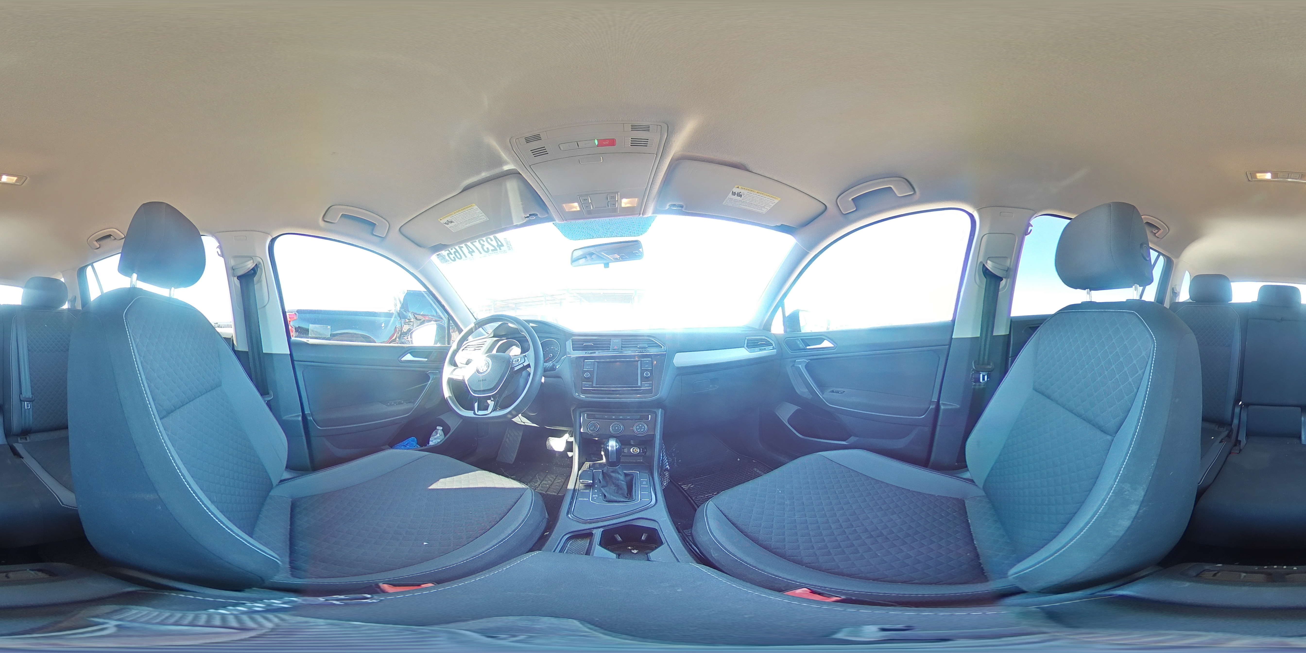 2021 Volkswagen Tiguan - Image 12