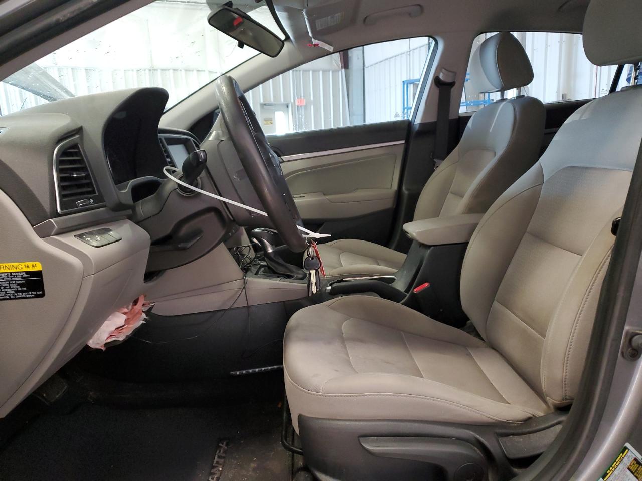 2018 Hyundai Elantra - Image 7