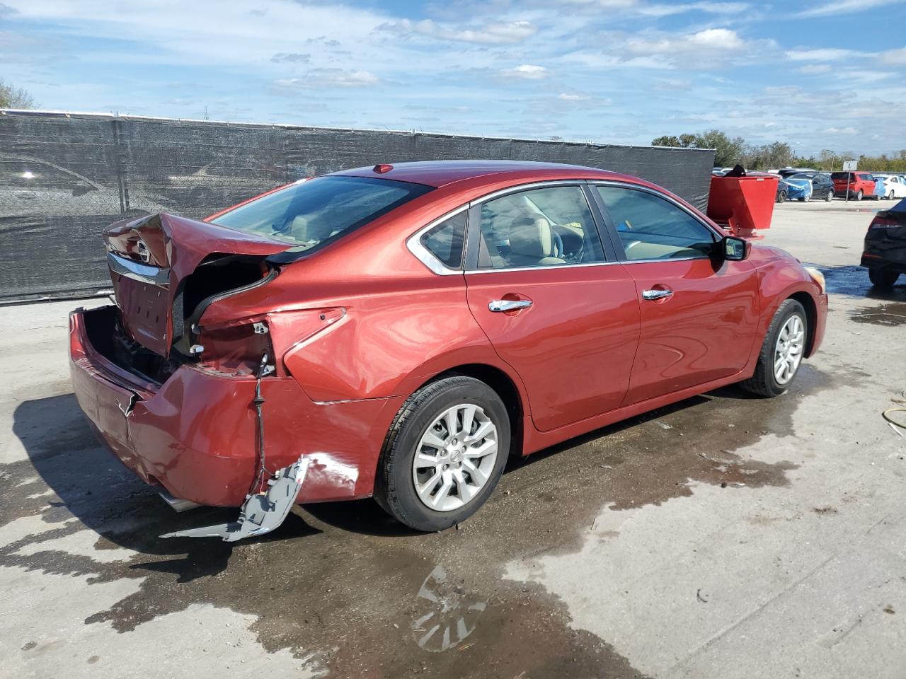 2014 Nissan Altima - Image 3