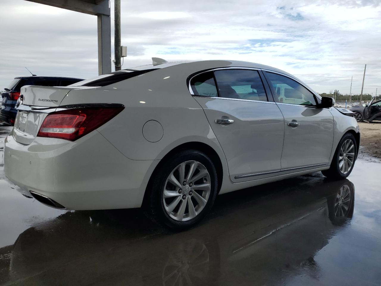 2015 Buick LaCrosse - Image 3