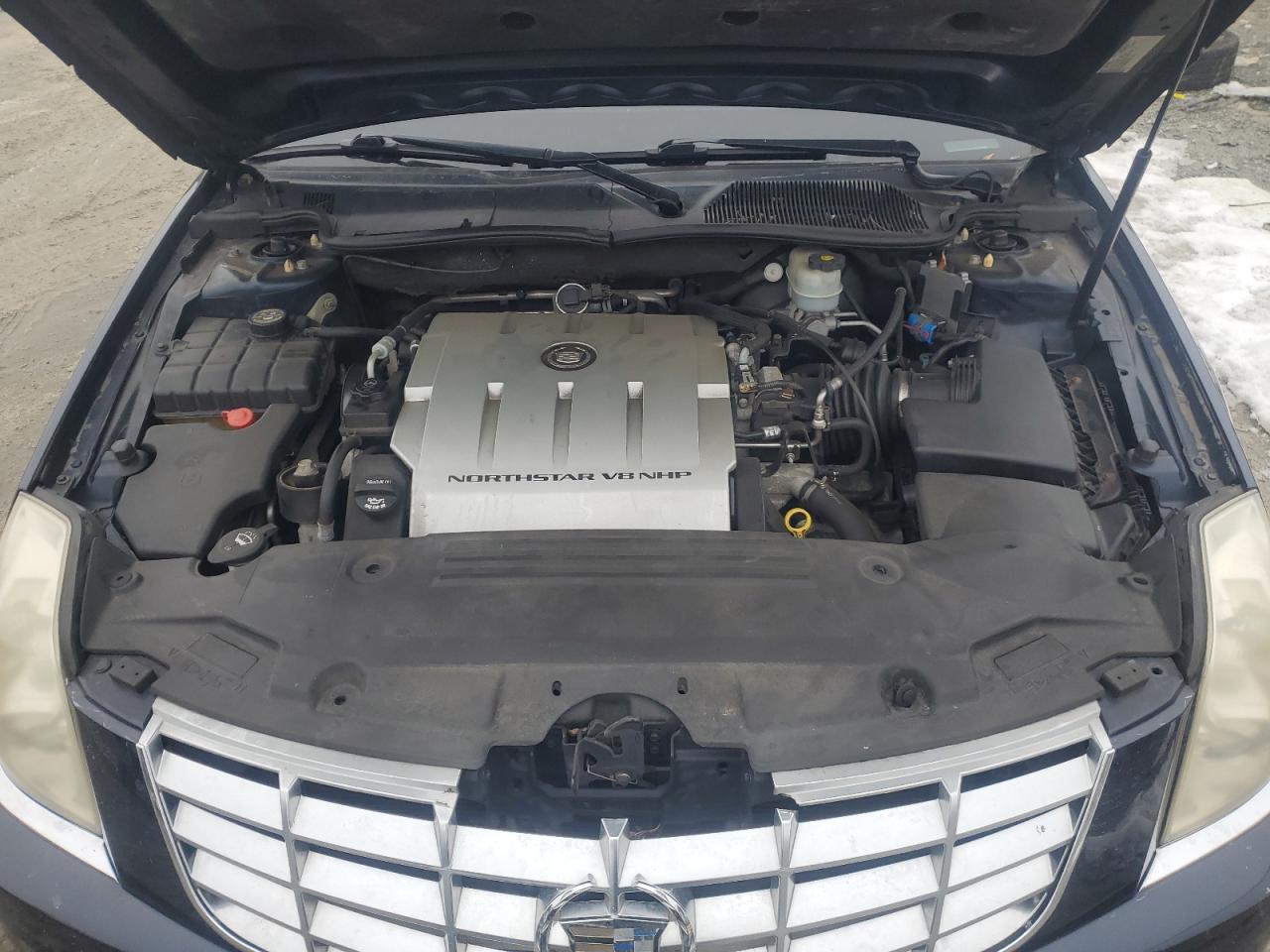 2009 Cadillac DTS - Image 11