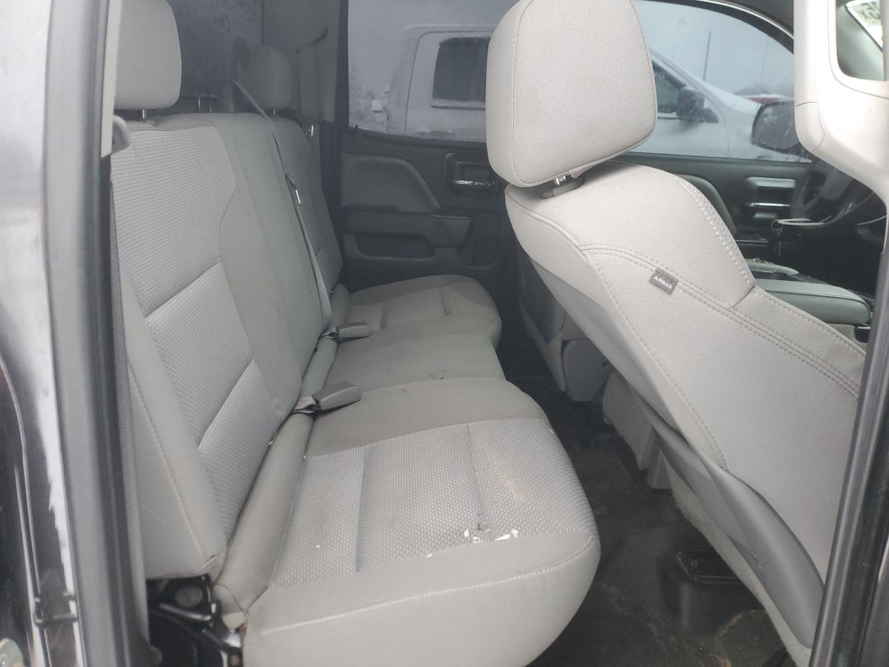 2015 Chevrolet Silverado - Image 10
