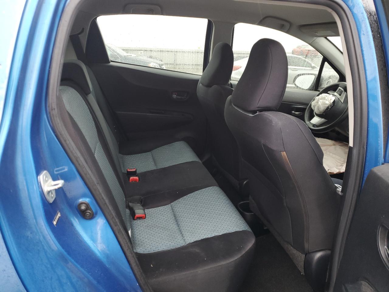2013 Toyota Yaris - Image 11