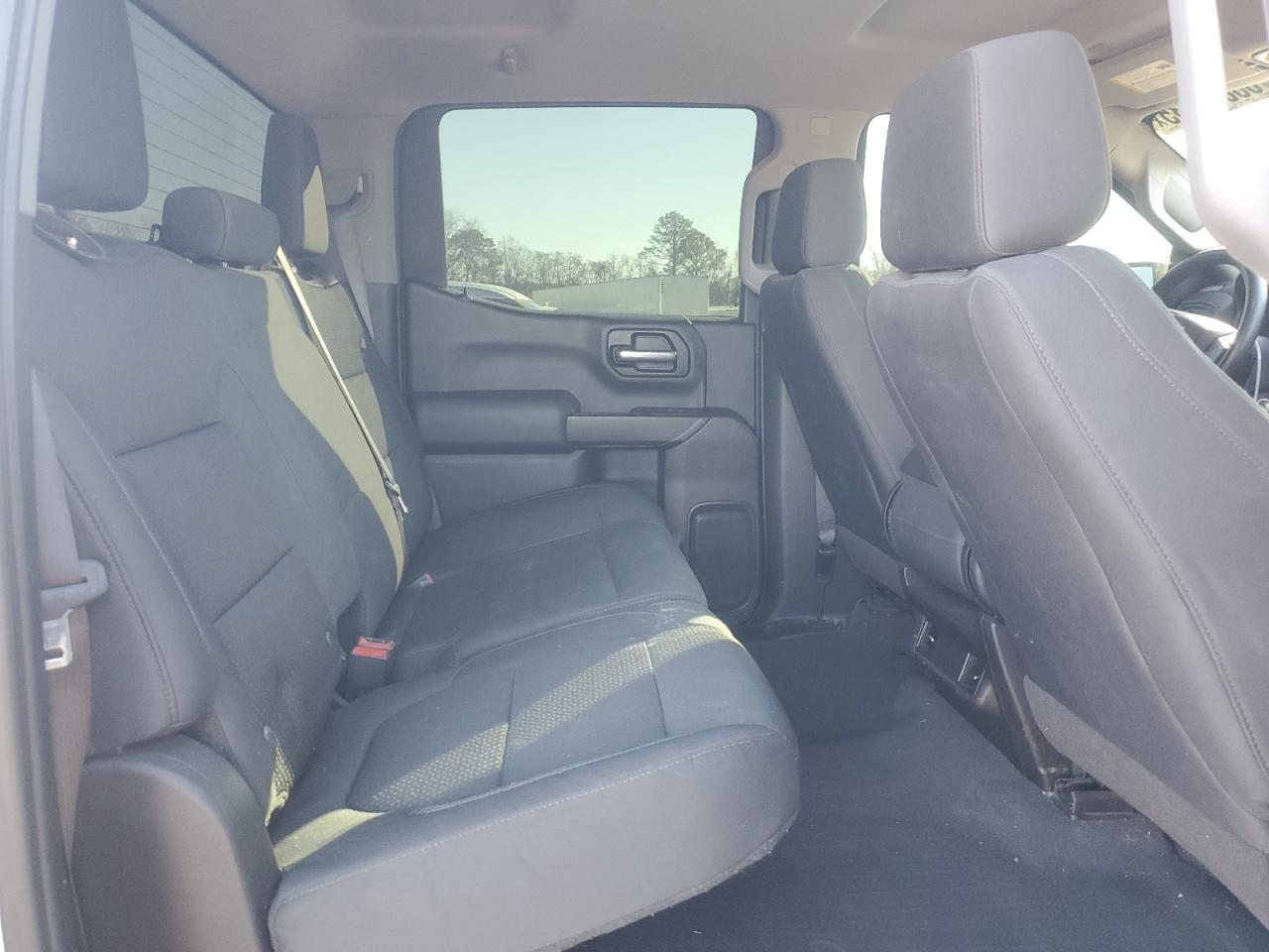 2019 Chevrolet Silverado - Image 10