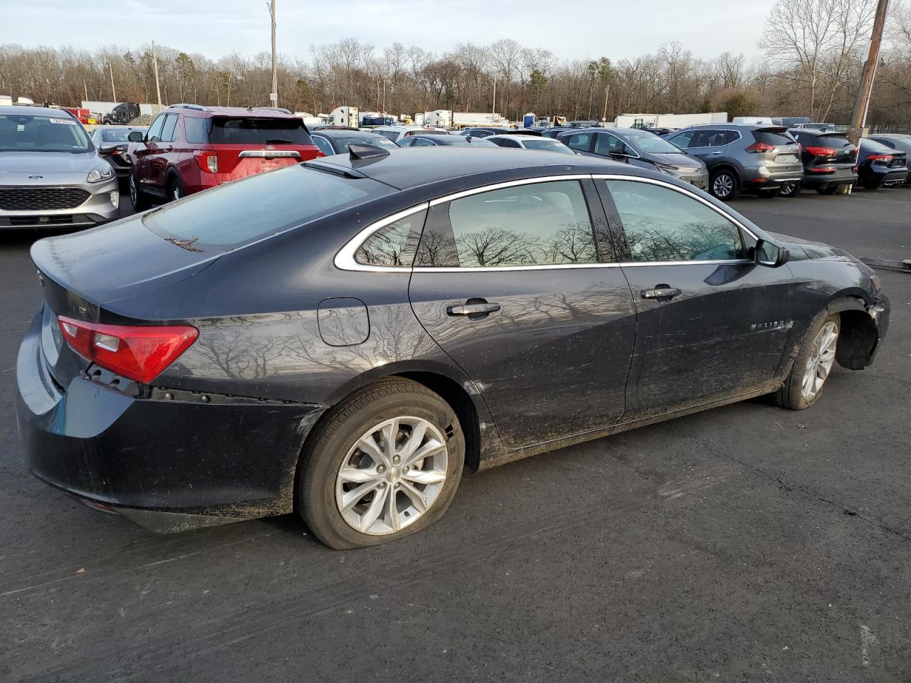 2023 Chevrolet Malibu - Image 3