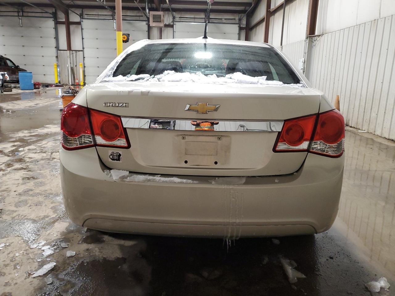 2013 Chevrolet Cruze - Image 6