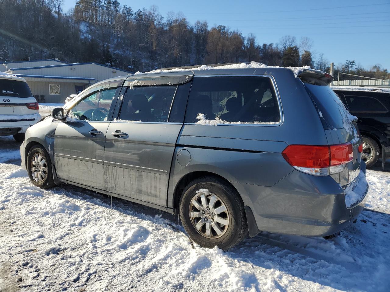 2009 Honda Odyssey - Image 2