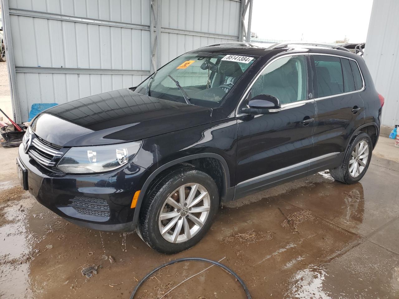 VIN WVGRV7AX4HK015271 2017 VOLKSWAGEN TIGUAN no.1