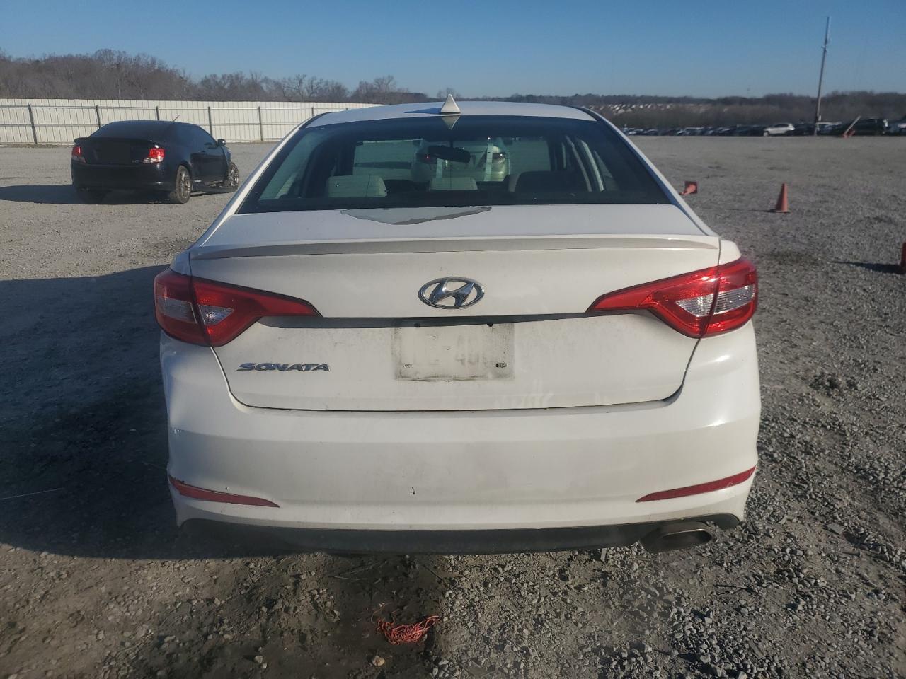 2017 Hyundai Sonata - Image 6