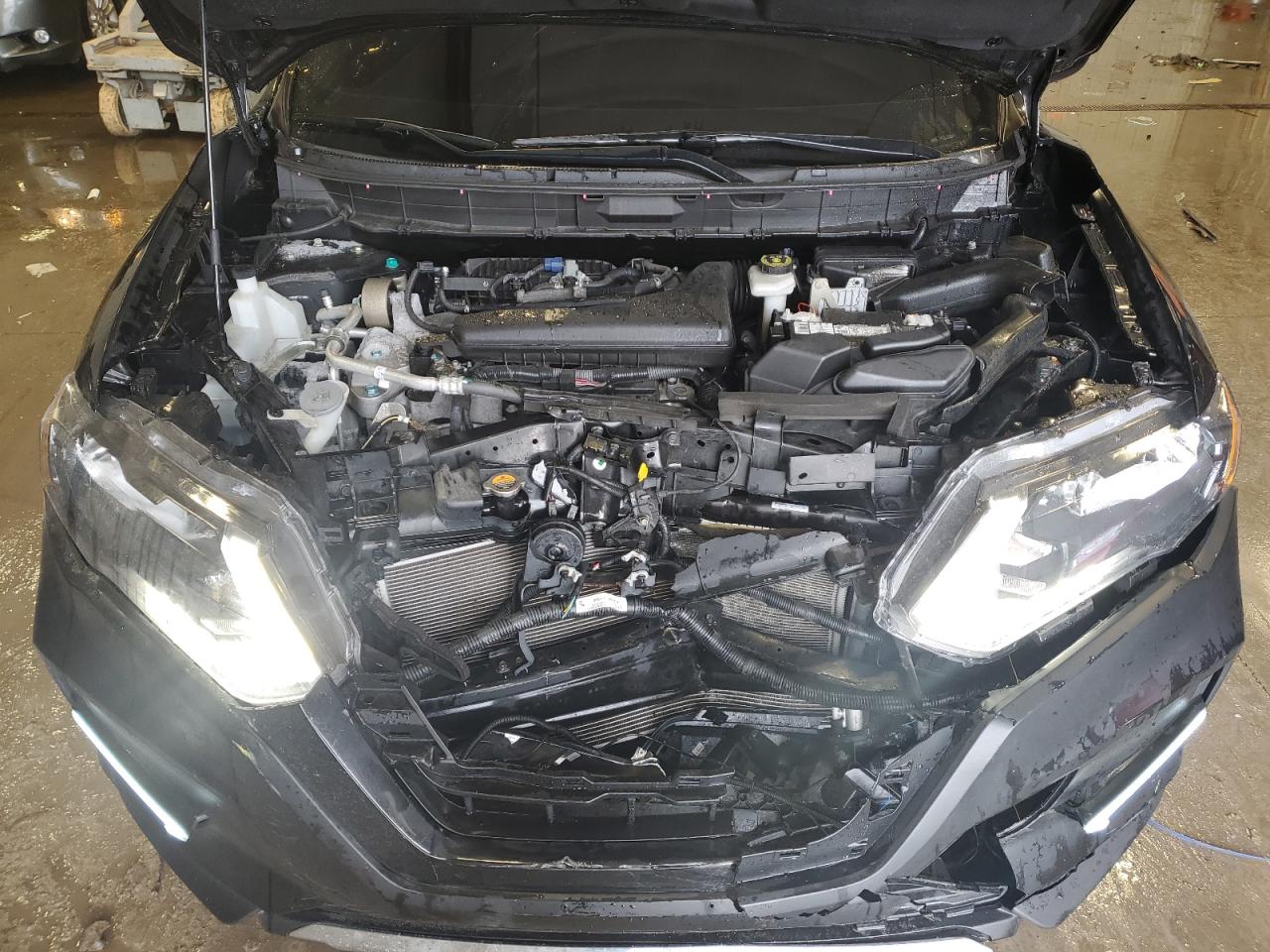 2020 Nissan Rogue - Image 12