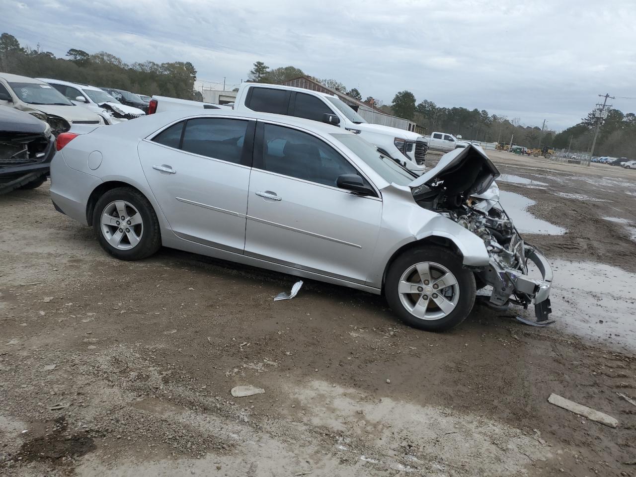 2015 Chevrolet Malibu - Image 4