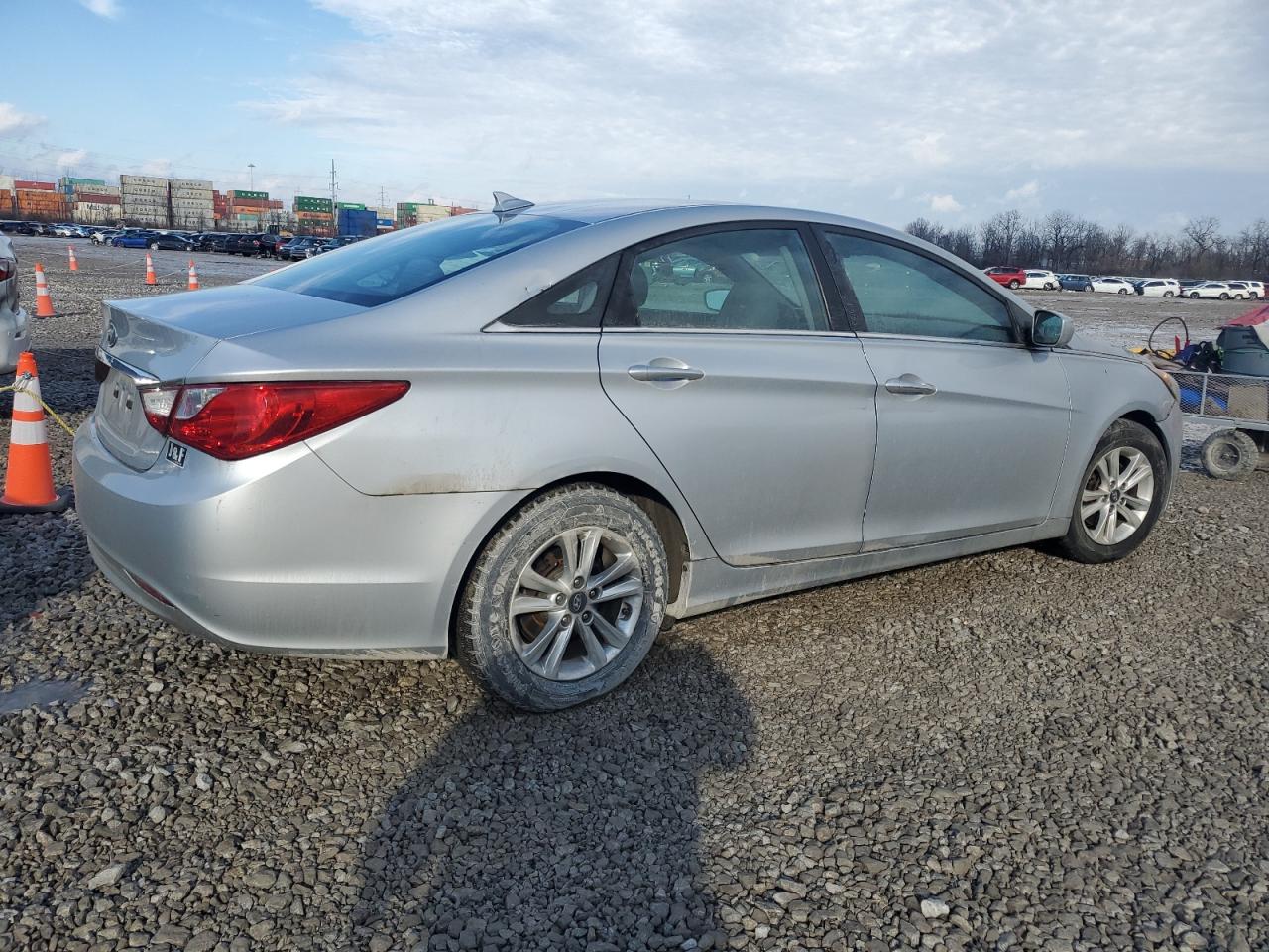 2013 Hyundai Sonata - Image 3