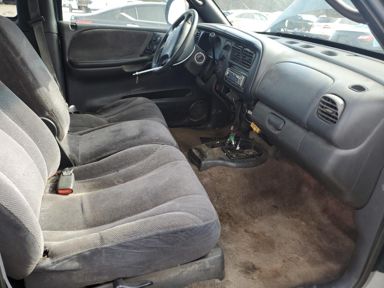 2000 Dodge Dakota - Image 7