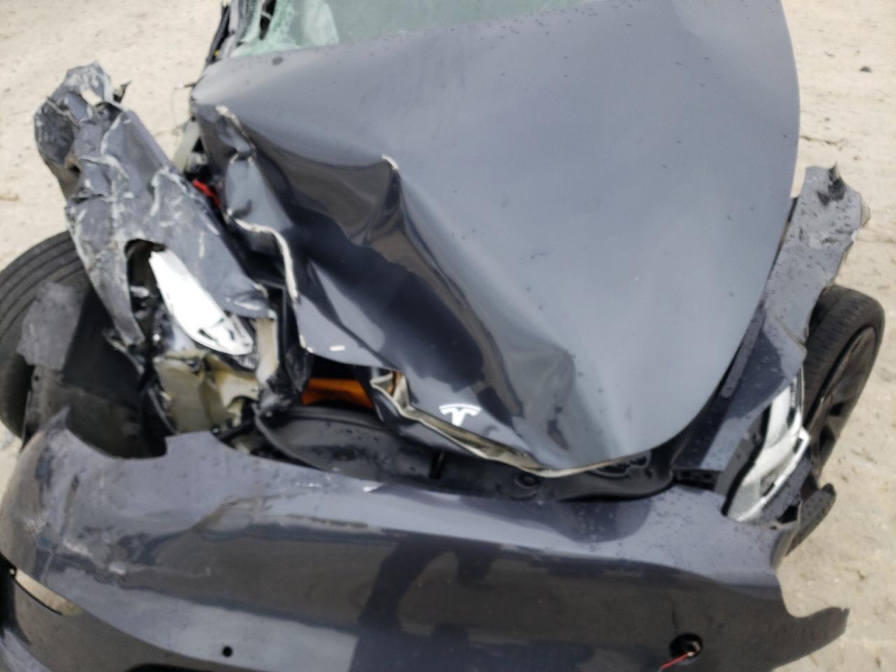 2022 Tesla Model Y VIN: 7SAYGAEEXNF364186 Lot: 42084815