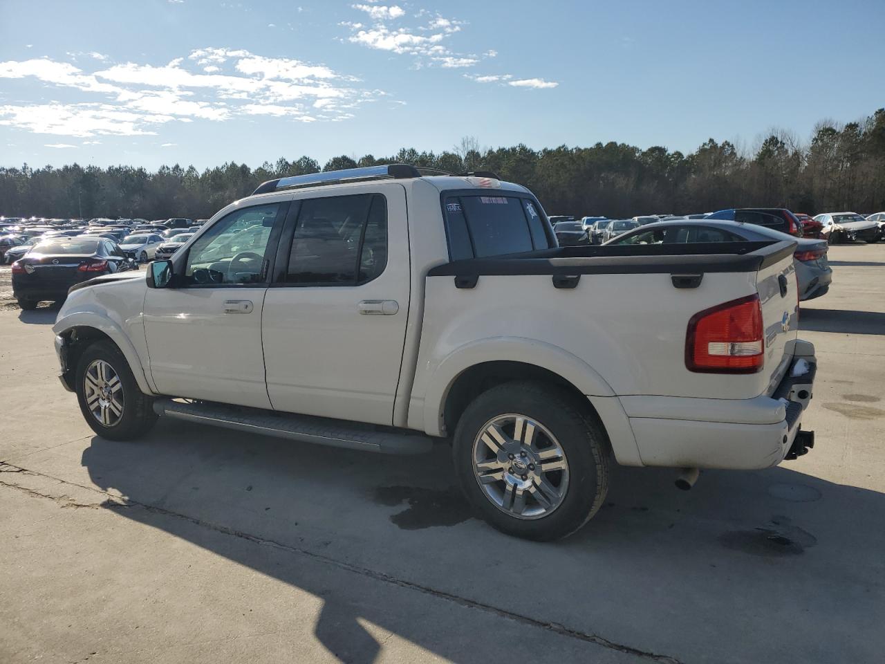 2010 Ford Explorer - Image 2