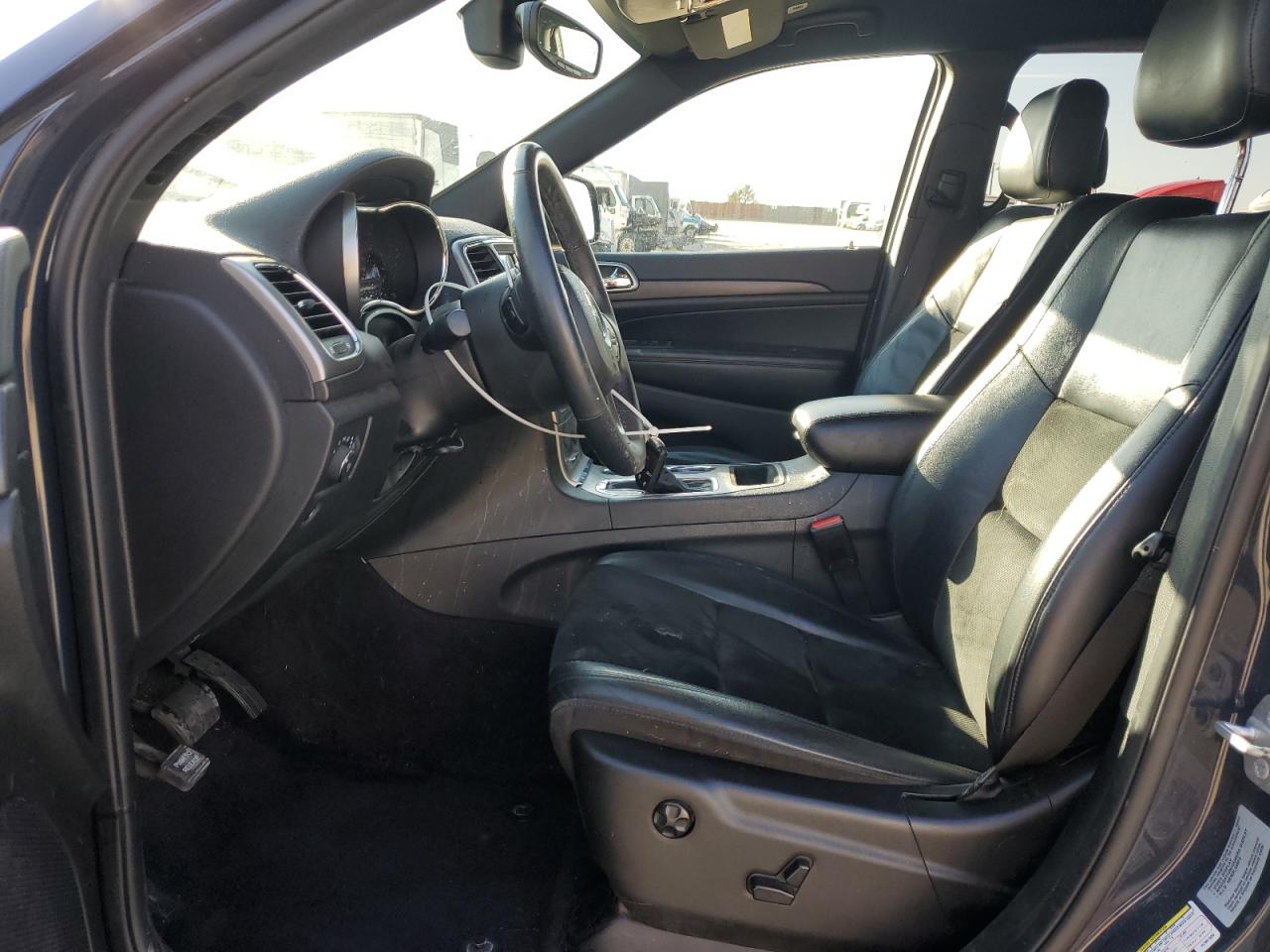 2017 Jeep Grand Cherokee - Image 7