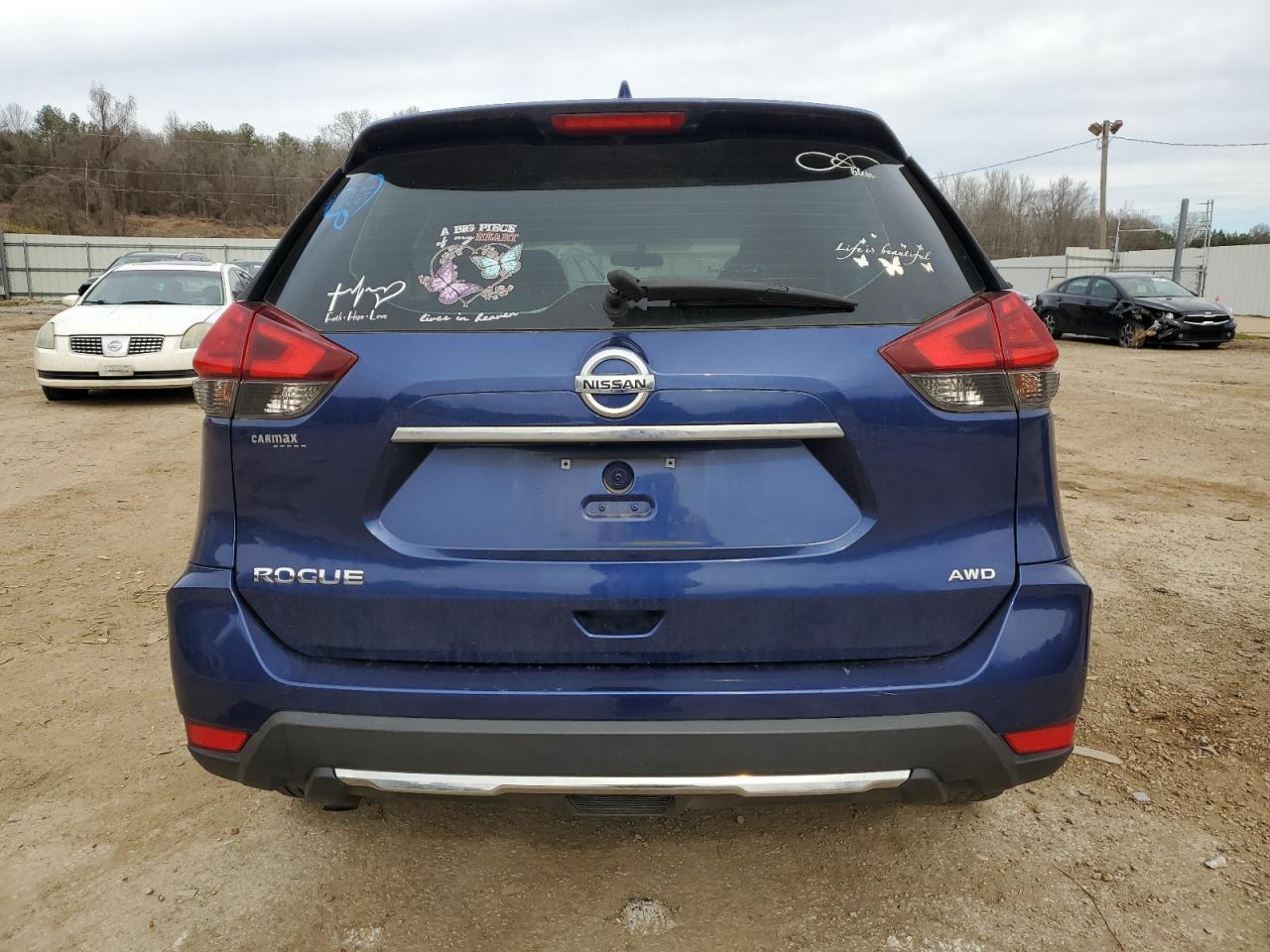 2017 Nissan Rogue - Image 6