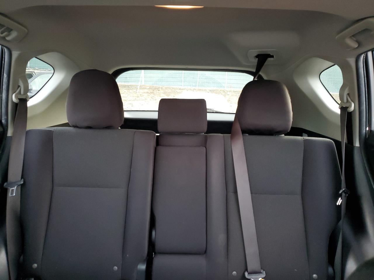 2018 Toyota RAV 4 - Image 10