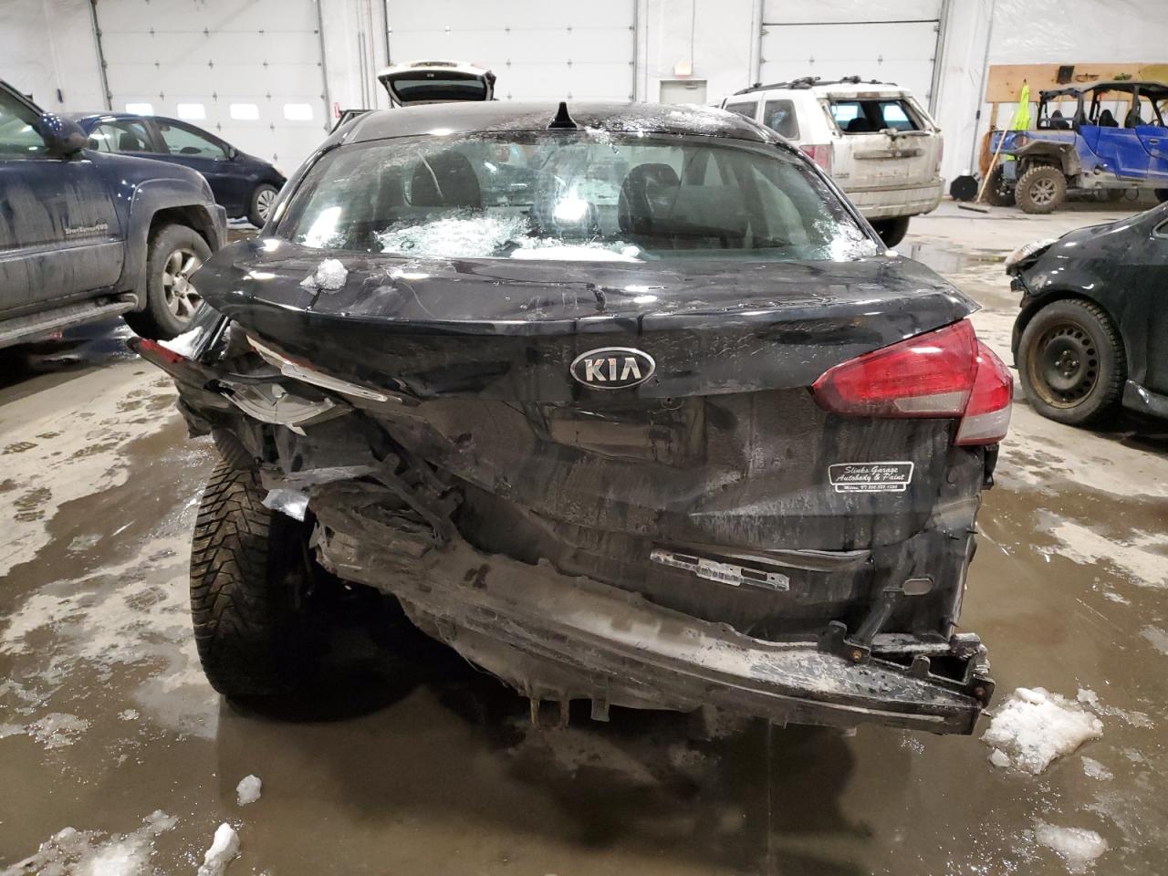 2017 Kia Forte - Image 6