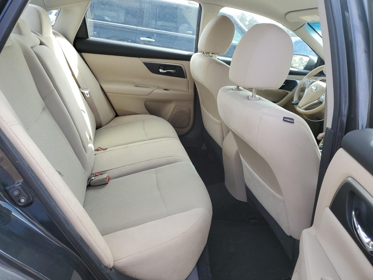 2015 Nissan Altima - Image 10
