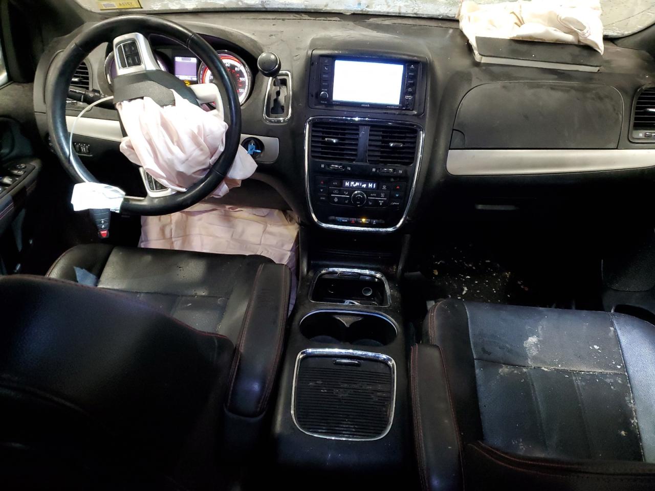 2019 Dodge Caravan - Image 8