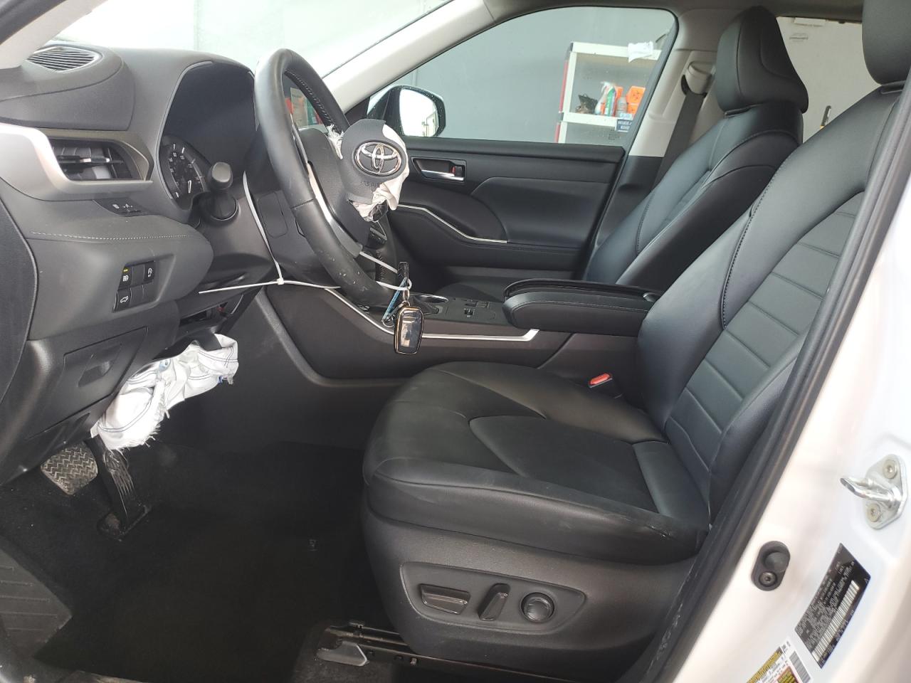 2024 Toyota Highlander - Image 7