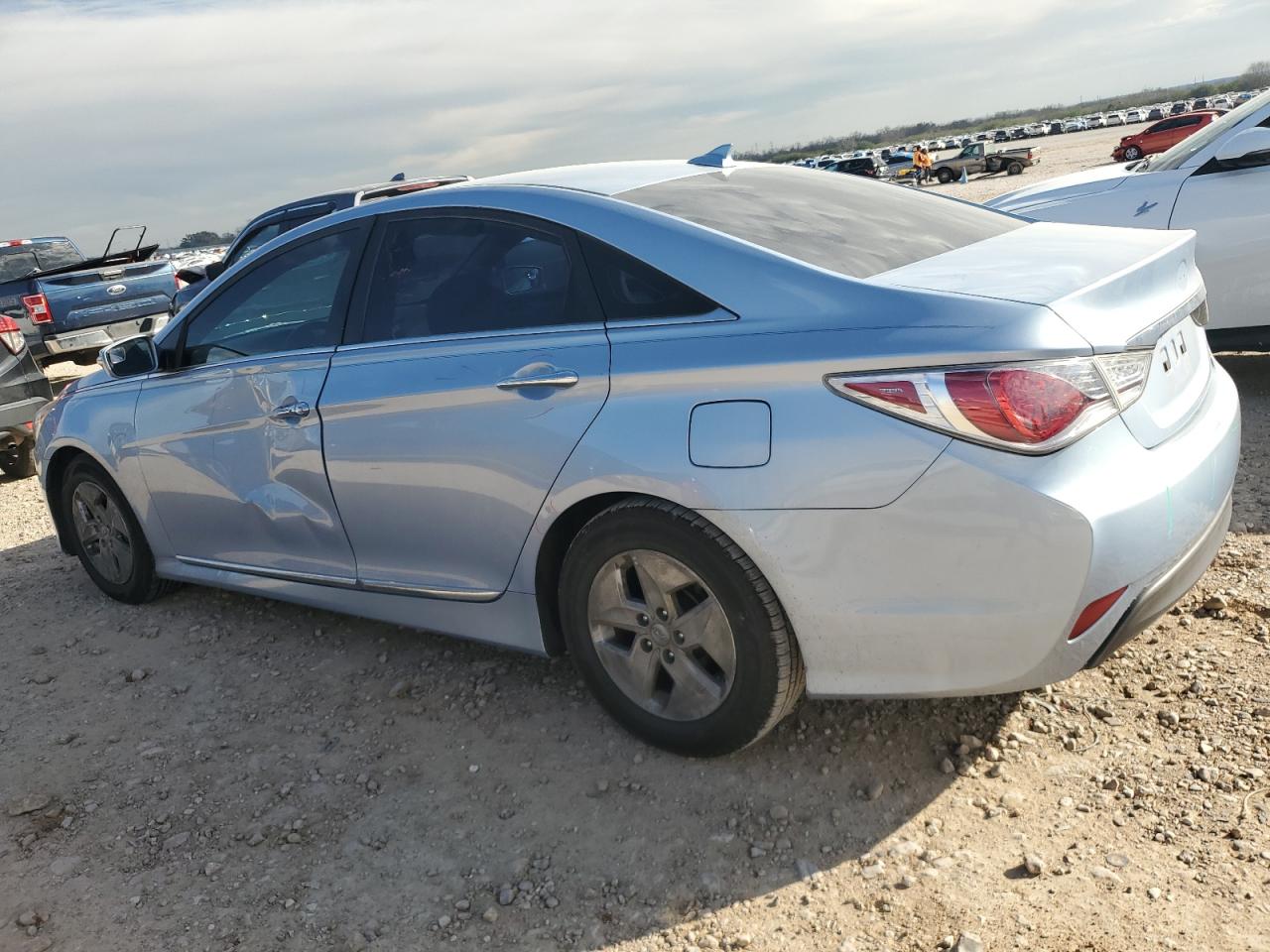 2012 Hyundai Sonata - Image 2