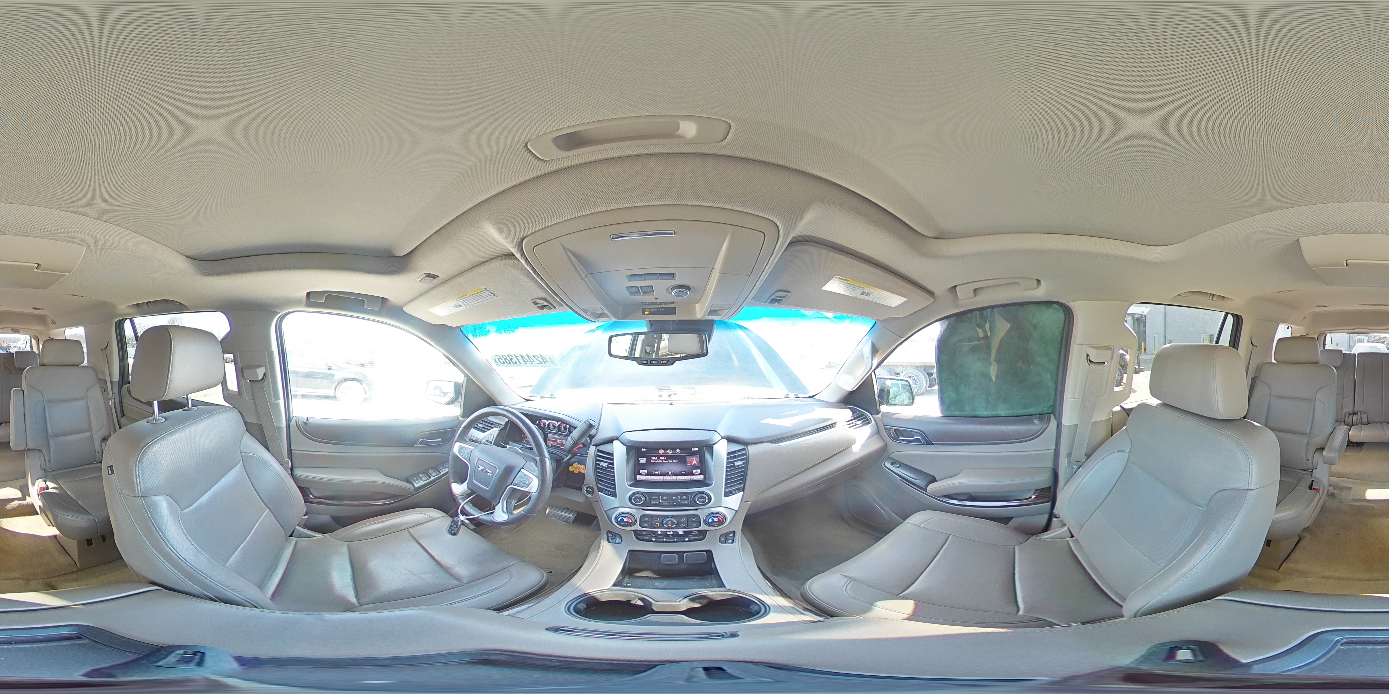 2015 GMC Yukon - Image 15