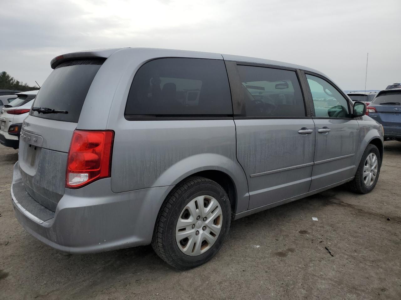 2014 Dodge Caravan - Image 3