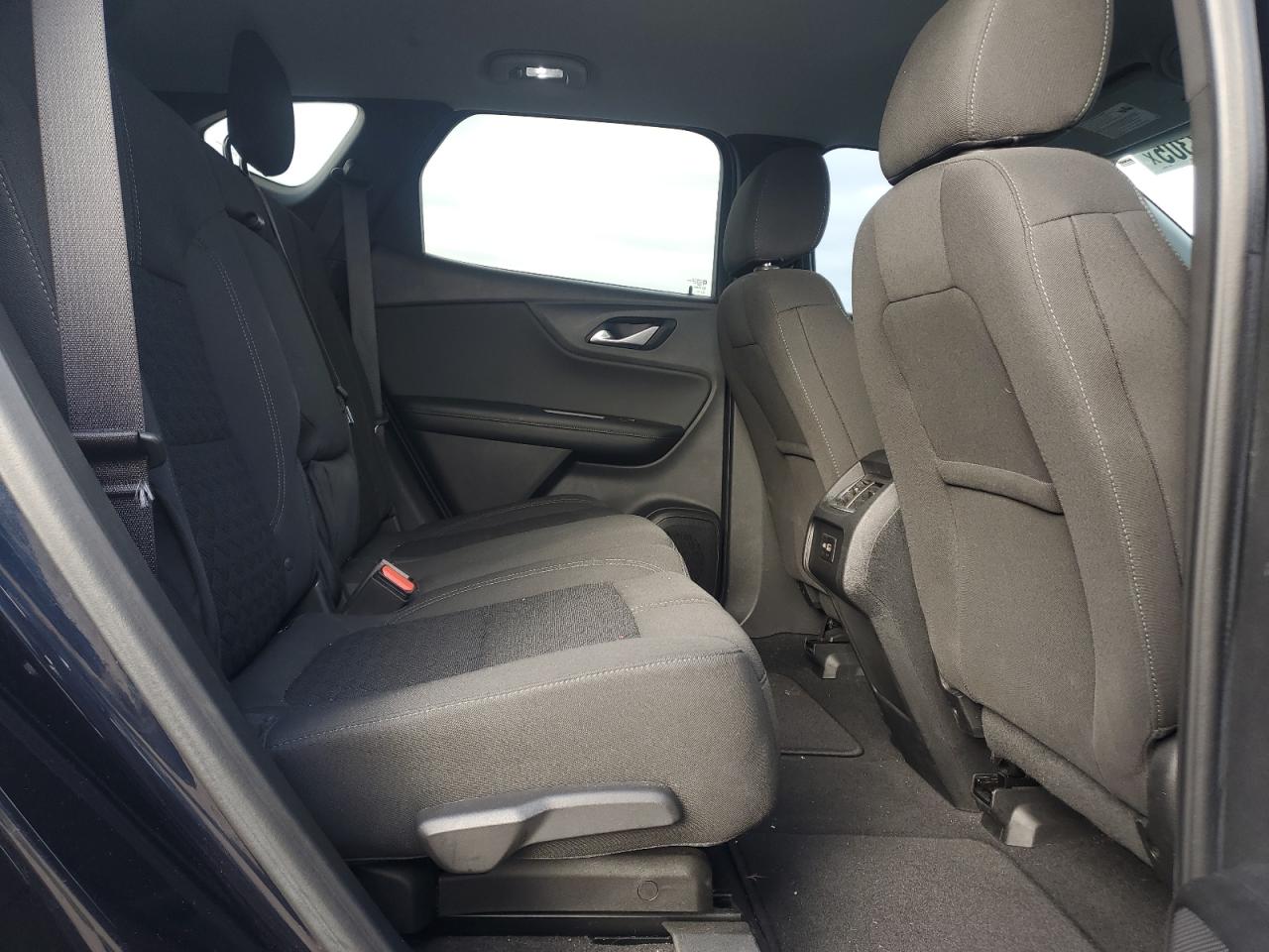 2020 Chevrolet Blazer - Image 11