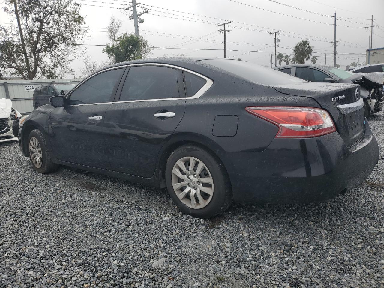 2013 Nissan Altima - Image 2