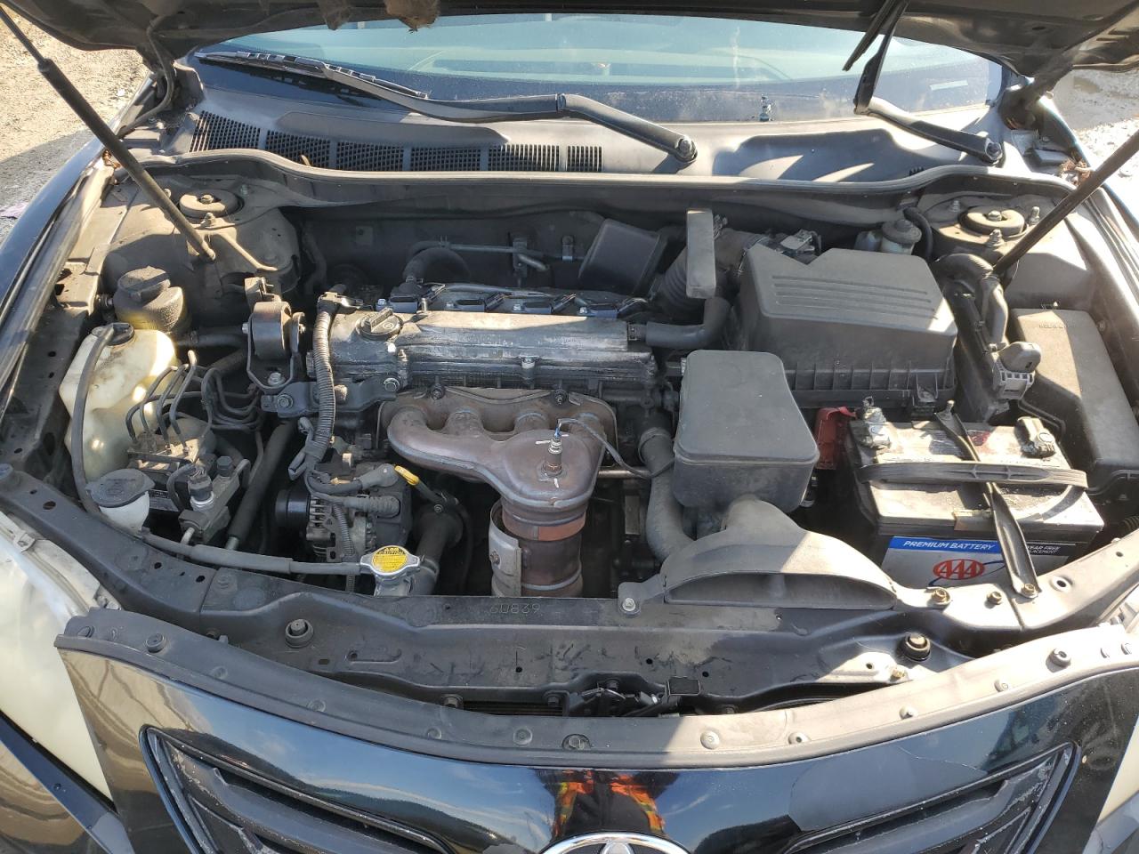 2009 Toyota Camry - Image 11