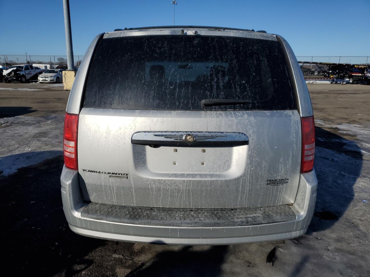 2009 Chrysler Town & Country Touring VIN: 2A8HR54189R635424 Lot: 88052345