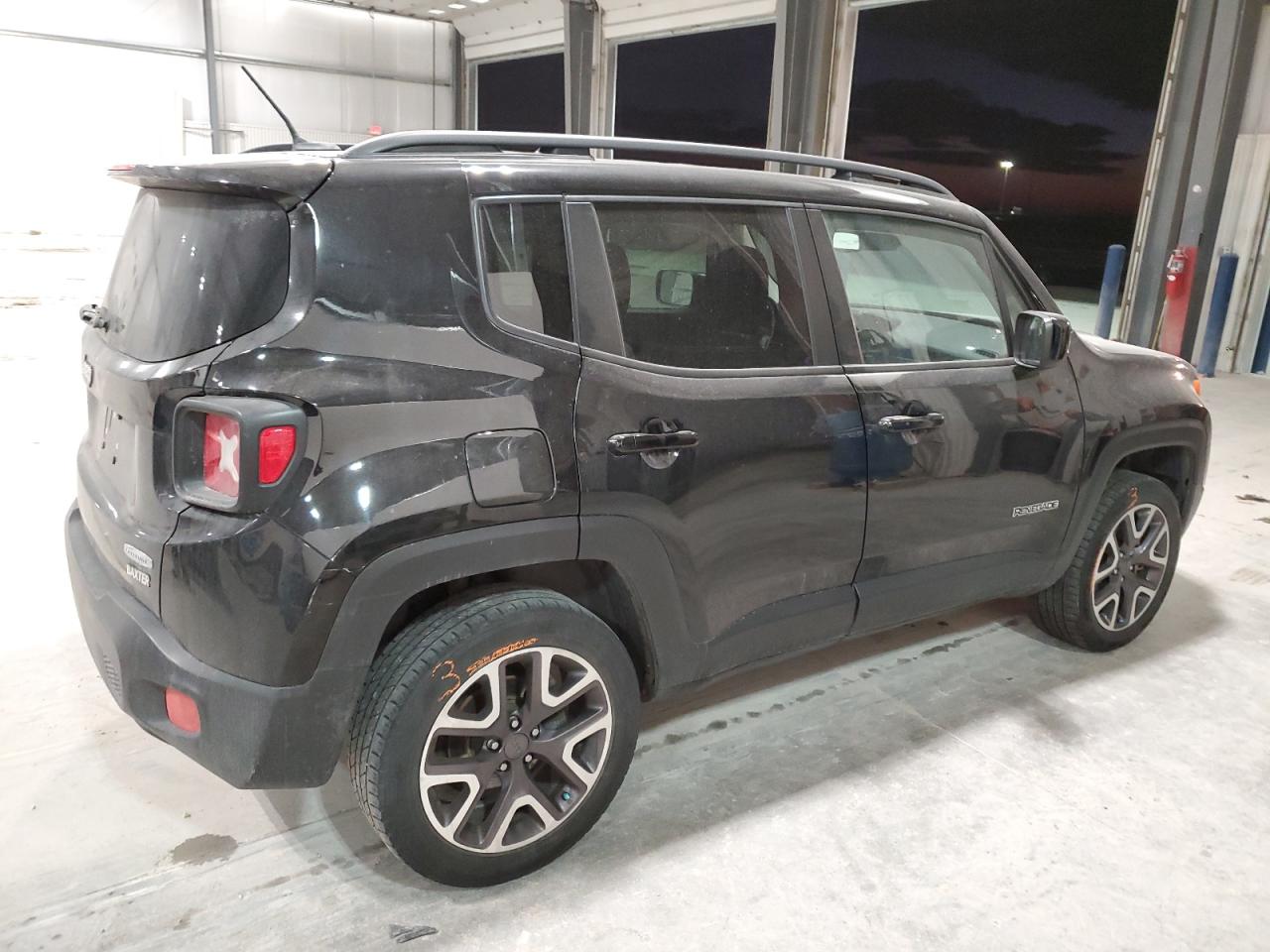 2017 Jeep Renegade - Image 3