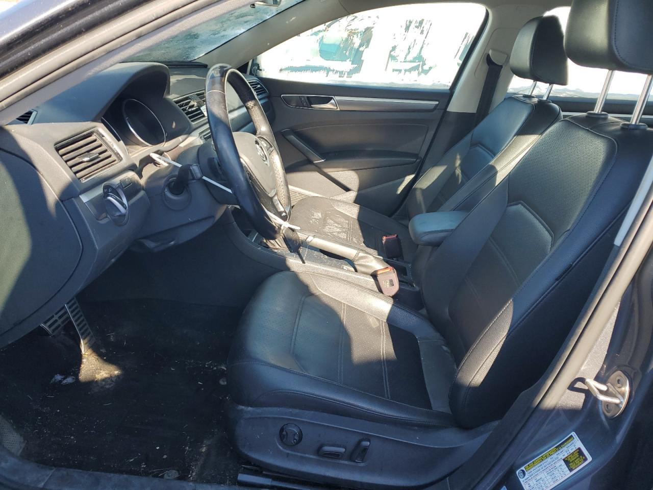 2018 Volkswagen Passat - Image 7