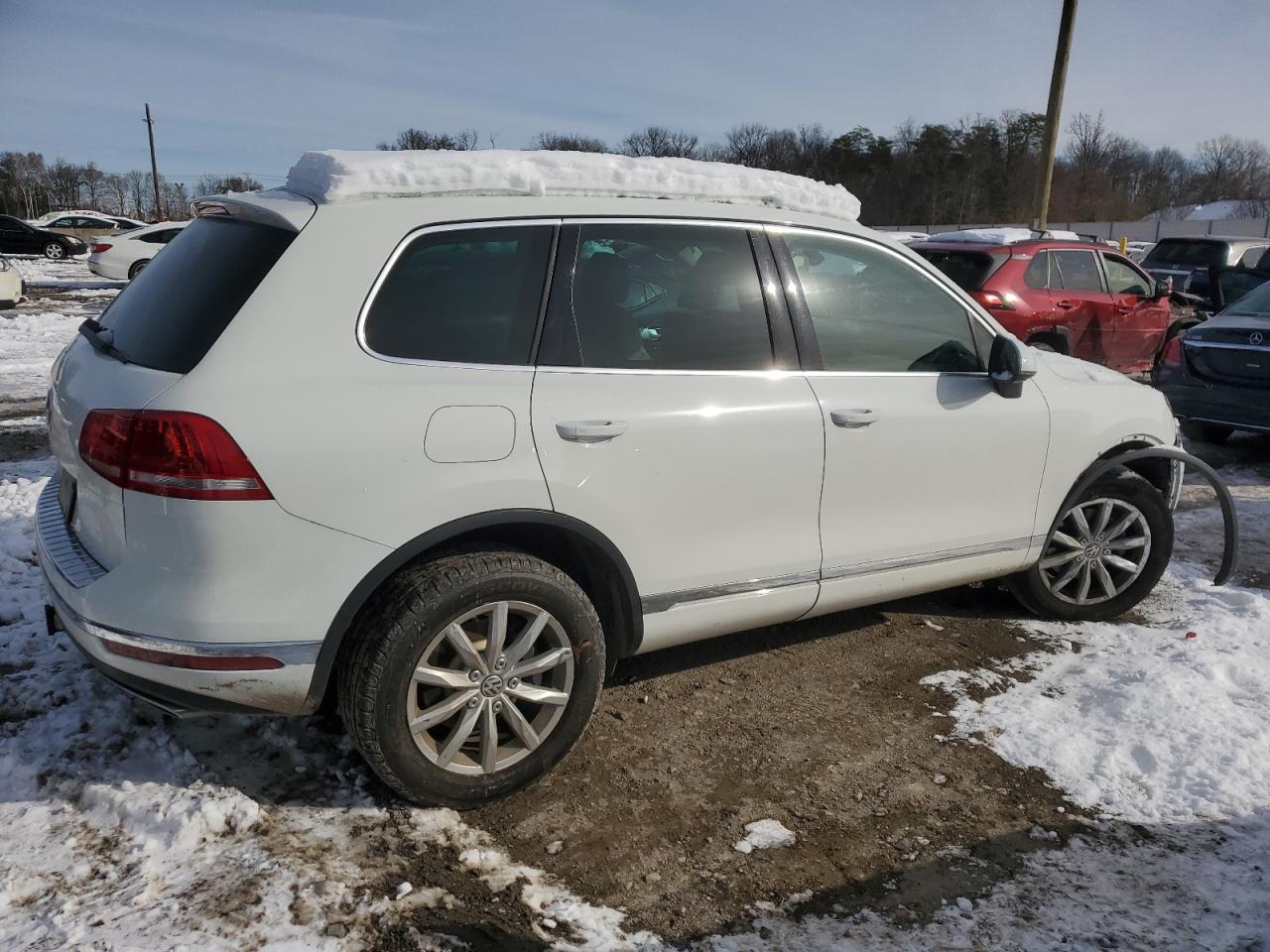 VIN WVGEP9BP6FD007256 2015 VOLKSWAGEN TOUAREG no.3