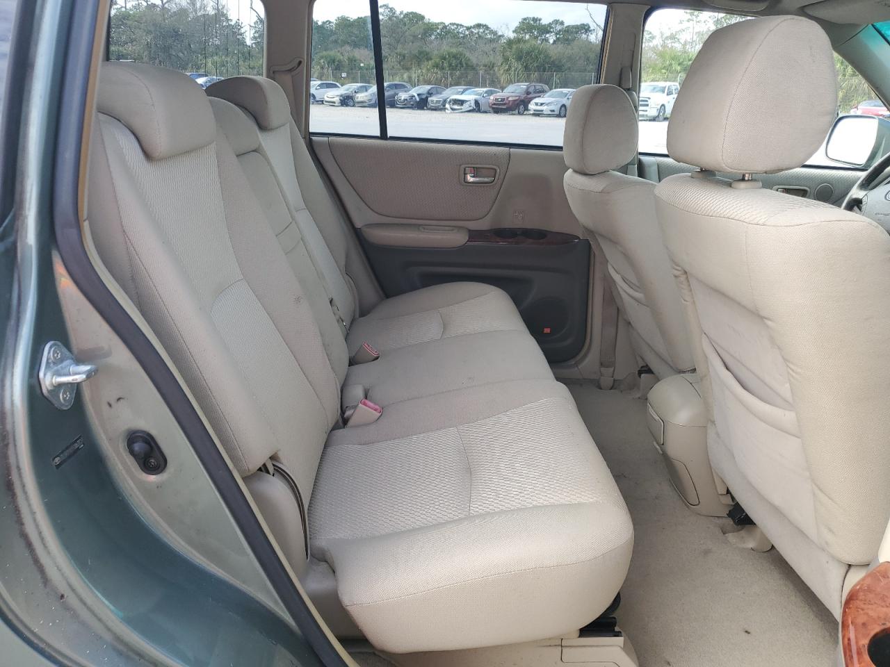 2005 Toyota Highlander - Image 11