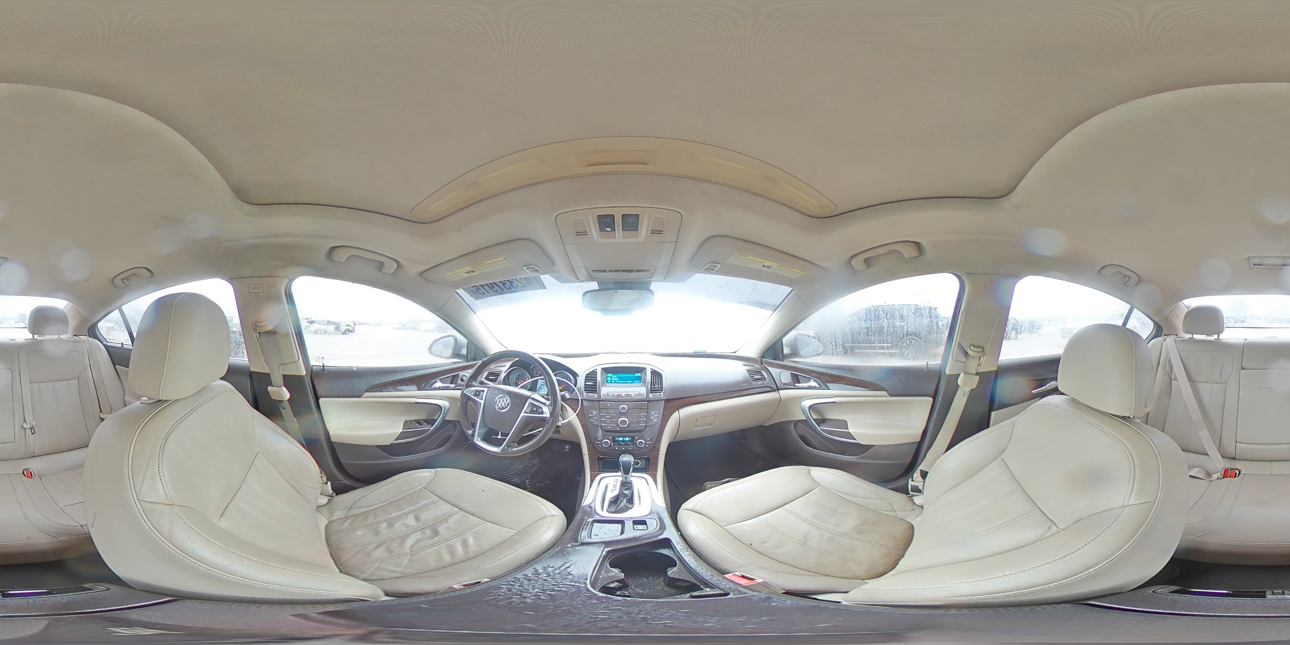 2011 Buick Regal - Image 12