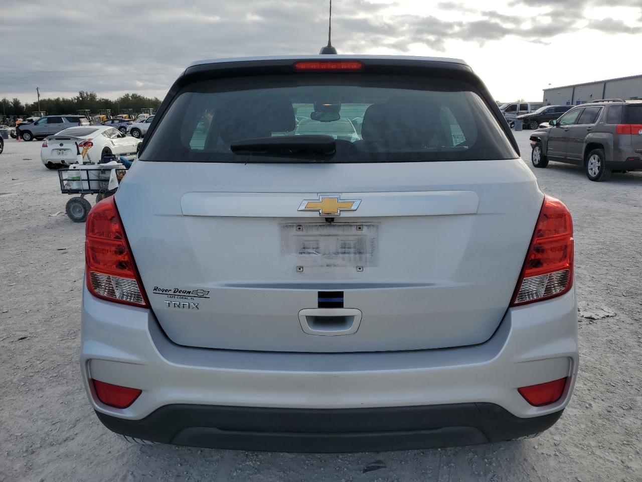 2018 Chevrolet Trax Ls VIN: 3GNCJKSB8JL171479 Lot: 87708845