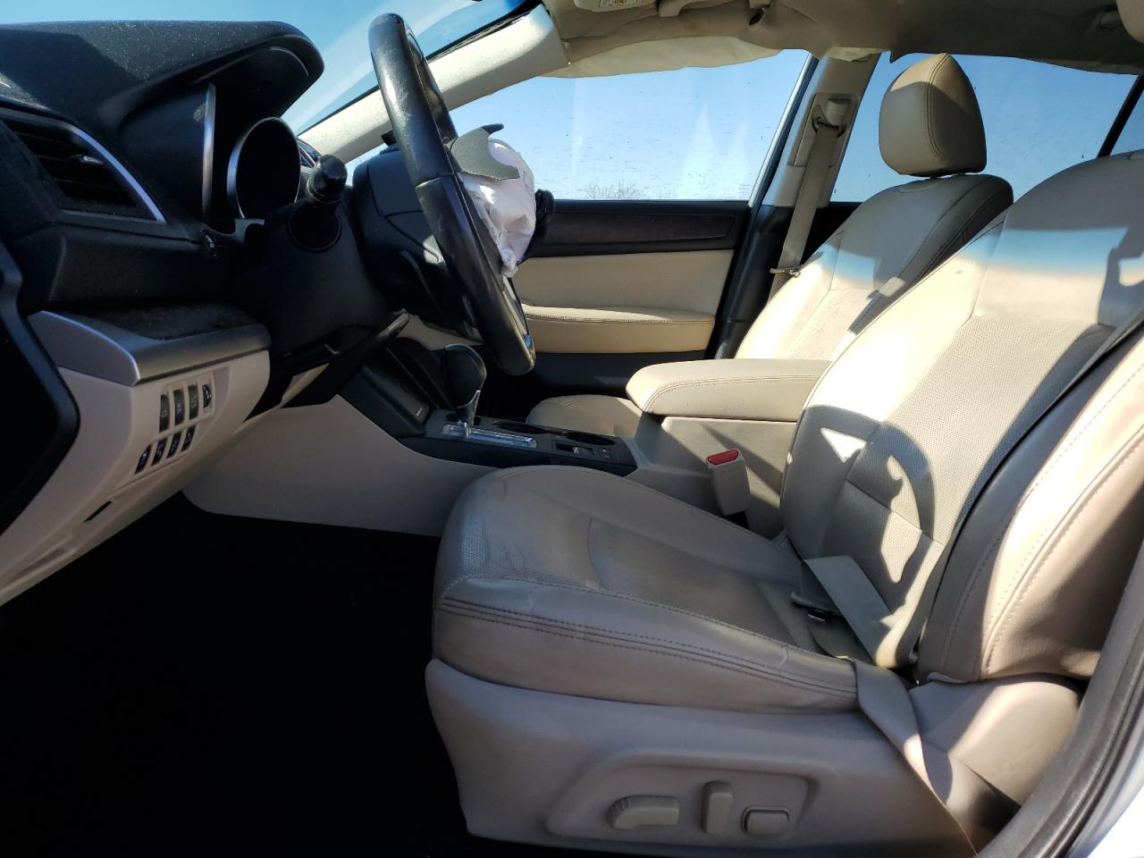 2015 Subaru Outback - Image 7