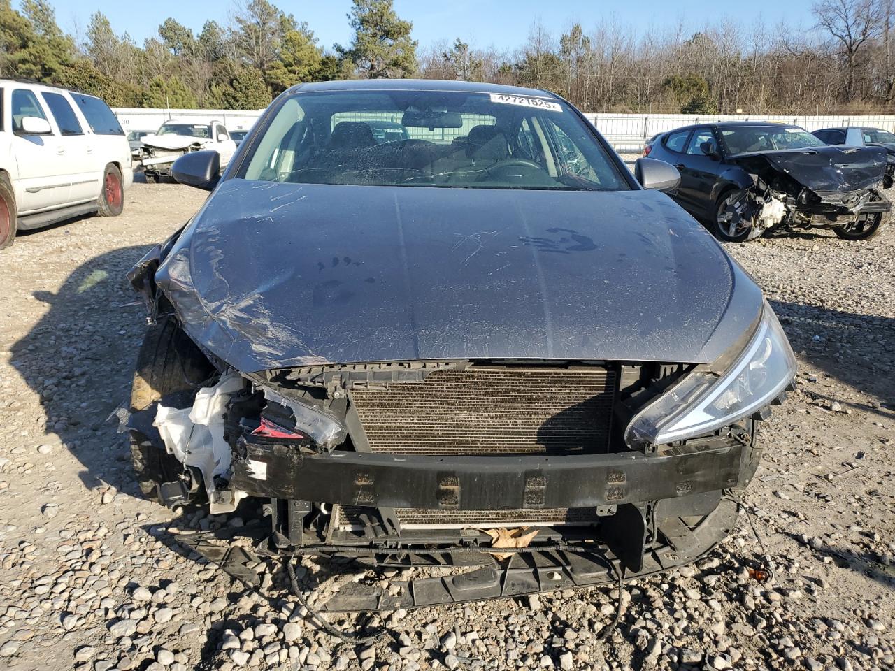 2019 Hyundai Elantra - Image 5