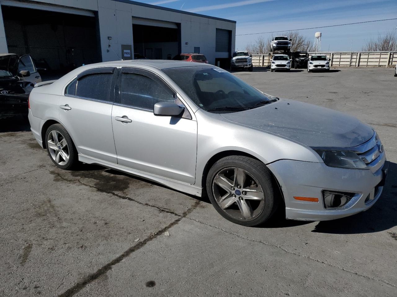 2010 Ford Fusion - Image 4